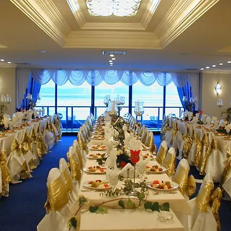 Grand Ozcelik 3* كوشاداسيه