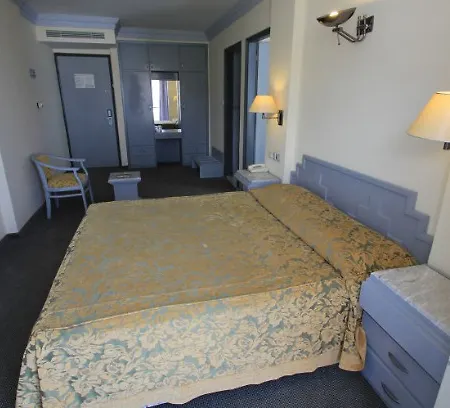 Grand Ozcelik Hotel