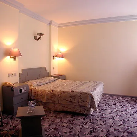فندق Grand Ozcelik كوشاداسيه