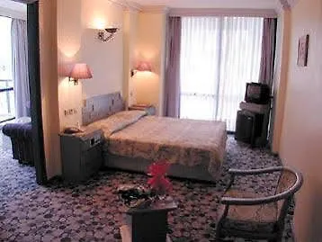호텔 Grand Ozcelik 3*
